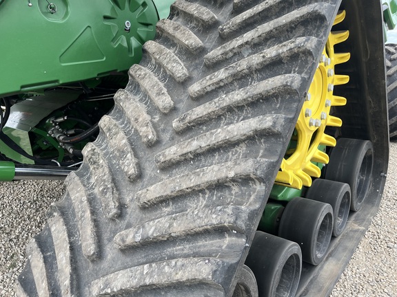 2023 John Deere X9 1000 Combine