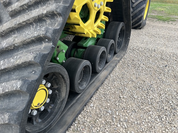 2023 John Deere X9 1000 Combine