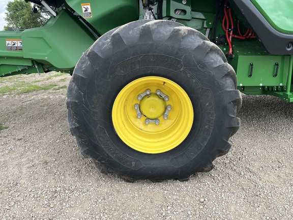 2023 John Deere X9 1000 Combine