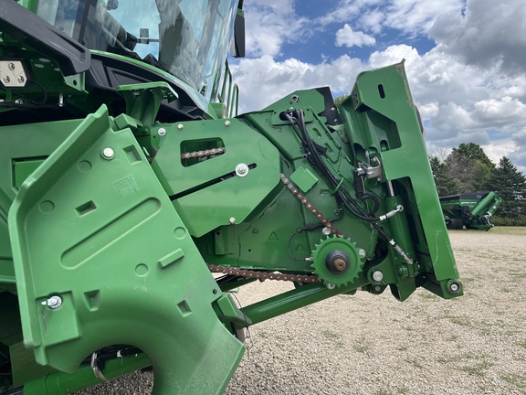 2023 John Deere X9 1000 Combine