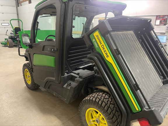 2023 John Deere XUV 835R ATV