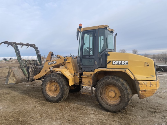 2000 John Deere 324H Compact Utility Loader