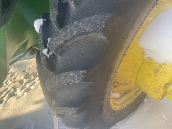 2025 John Deere 8R 370 Tractor