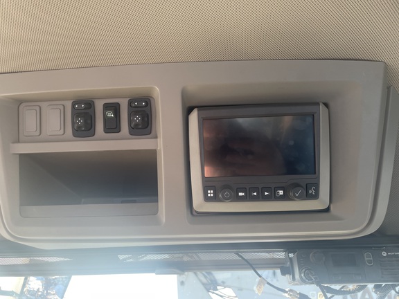 2025 John Deere 8R 370 Tractor