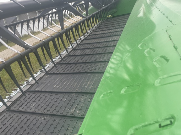 2024 John Deere RD40F Header Combine