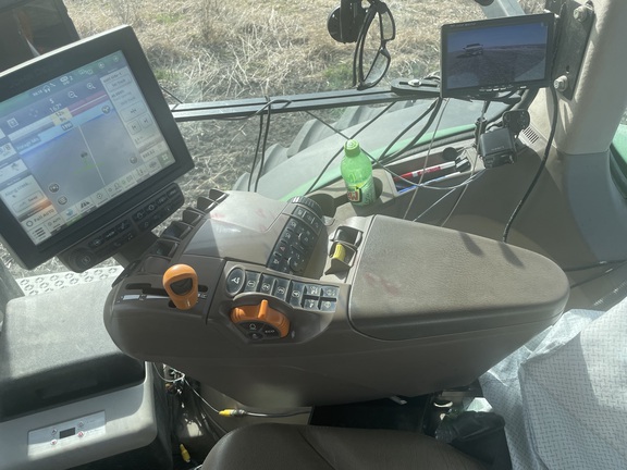 2018 John Deere 8370R Tractor