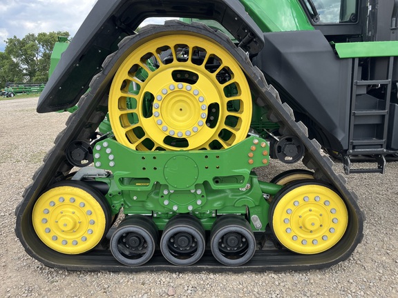 2021 John Deere 8RX 410 Tractor Rubber Track