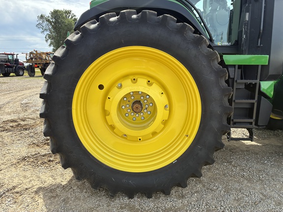 2025 John Deere 8R 310 Tractor