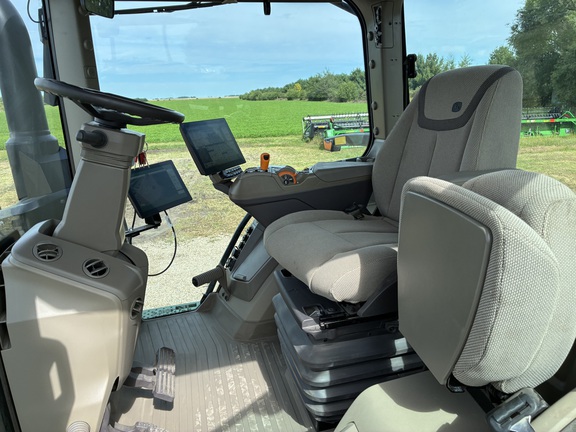 2025 John Deere 8R 310 Tractor