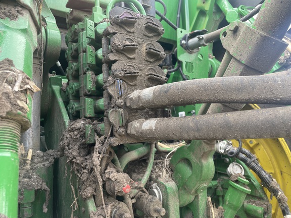 2025 John Deere 8R 250 Tractor