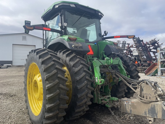 2025 John Deere 8R 250 Tractor