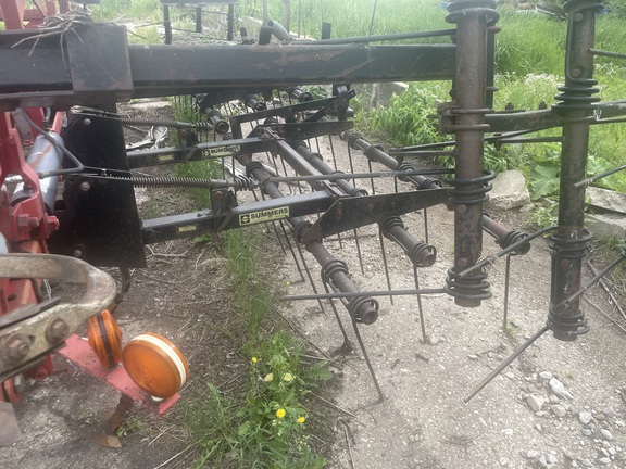 Wil-Rich Quad5 Field Cultivator