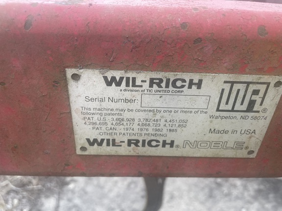 Wil-Rich Quad5 Field Cultivator