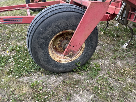 Wil-Rich Quad5 Field Cultivator