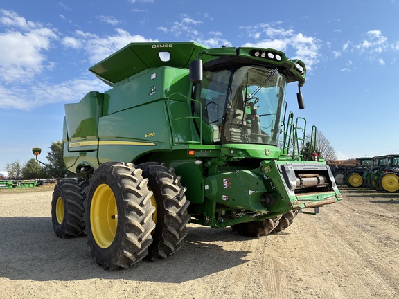 2022 John Deere S760 Combine