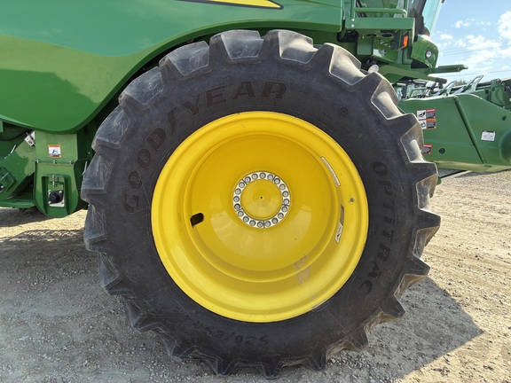 2022 John Deere S760 Combine