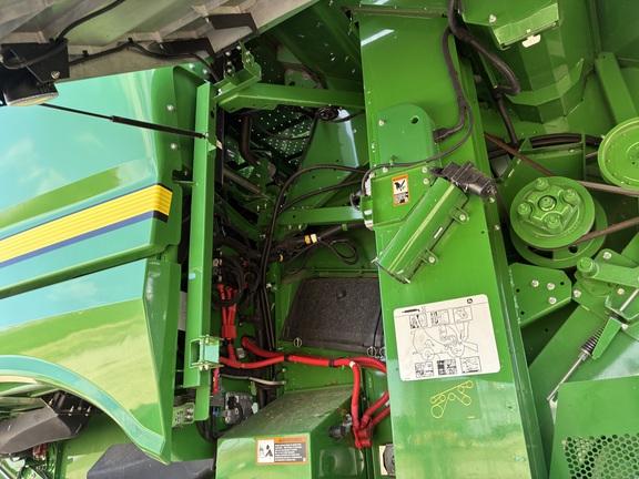 2022 John Deere S760 Combine