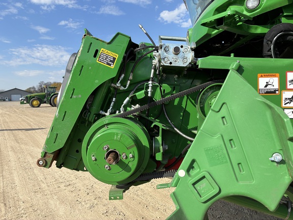 2022 John Deere S760 Combine