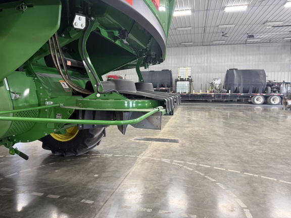 2025 John Deere S7 800 Combine