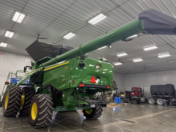 2025 John Deere S7 800 Combine