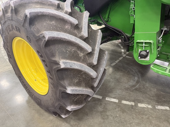 2025 John Deere S7 800 Combine