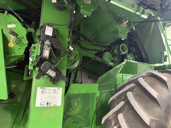 2025 John Deere S7 800 Combine