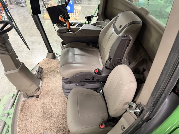 2025 John Deere S7 800 Combine