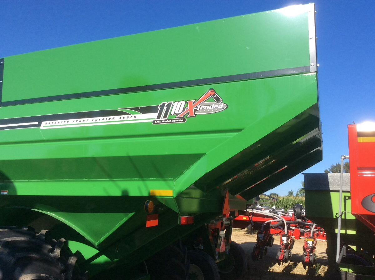 2016 J&M 1110-22S Grain Cart