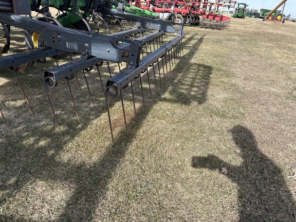 2003 John Deere 2200 Field Cultivator