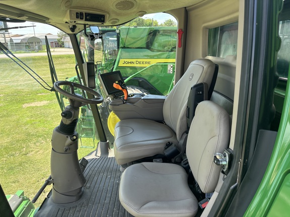 2021 John Deere S790 Combine