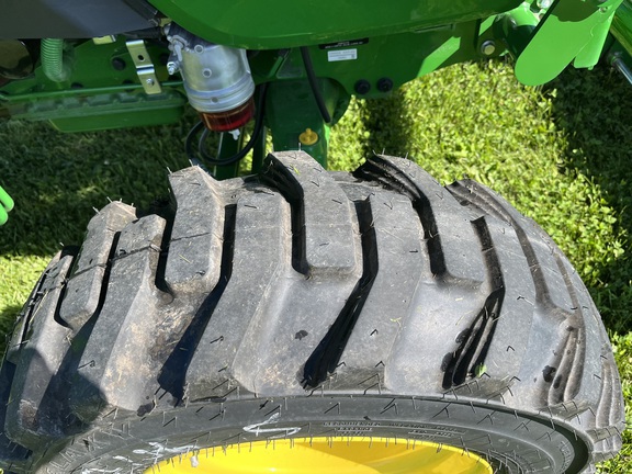 2023 John Deere 4066M Tractor Compact