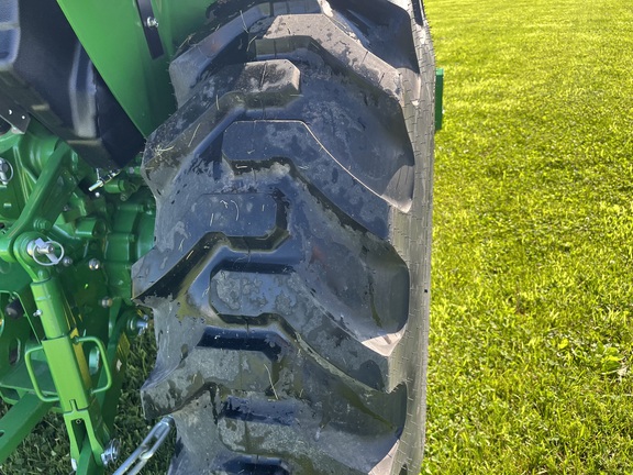 2023 John Deere 4066M Tractor Compact