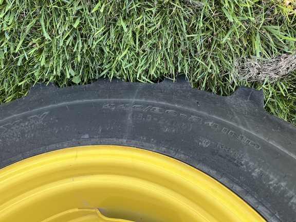 2023 John Deere 4066M Tractor Compact