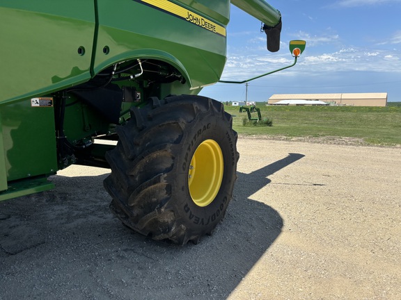 2023 John Deere S790 Combine