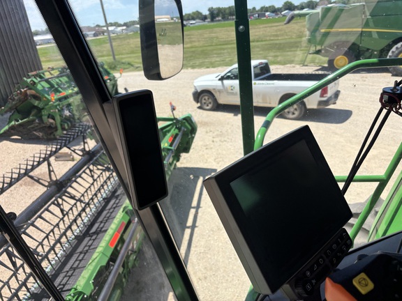 2023 John Deere S790 Combine