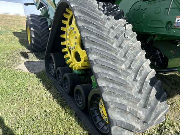 2022 John Deere X9 1000 Combine