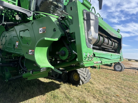 2022 John Deere X9 1000 Combine