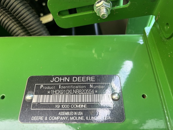 2022 John Deere X9 1000 Combine