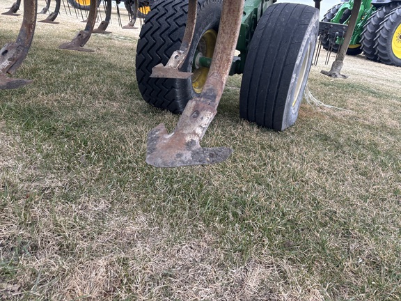 2015 John Deere 2210 Field Cultivator