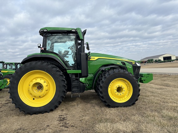 2023 John Deere 8R 310 Tractor