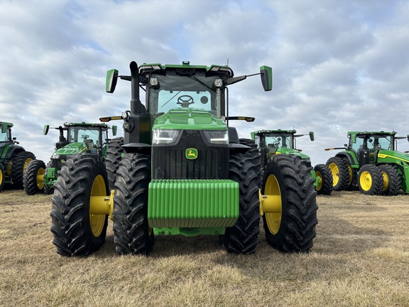 2023 John Deere 8R 310 Tractor