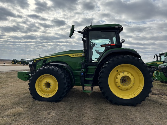 2023 John Deere 8R 310 Tractor