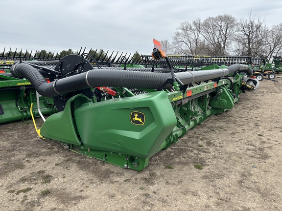 2023 John Deere RD40F Header Combine