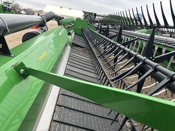 2023 John Deere RD40F Header Combine