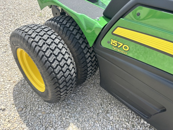 2021 John Deere 1570 Mower/Front Deck