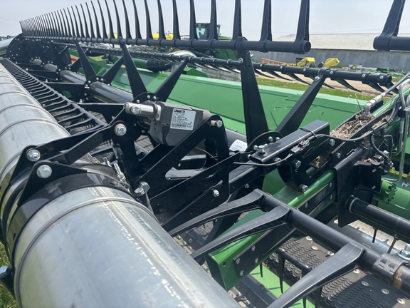 2023 John Deere RD45F Header Combine