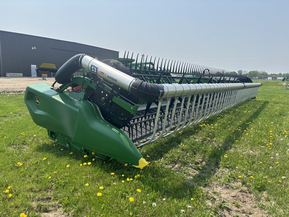 2023 John Deere RD45F Header Combine