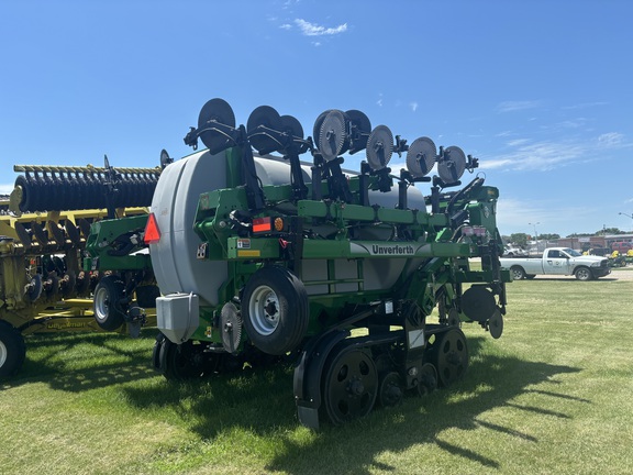 2020 Unverferth Nutrimax 2600 Applicator