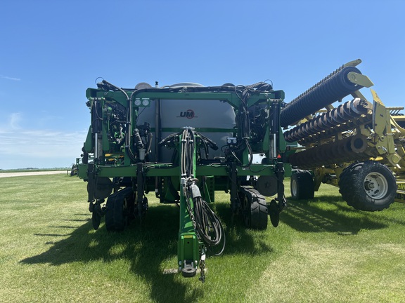 2020 Unverferth Nutrimax 2600 Applicator