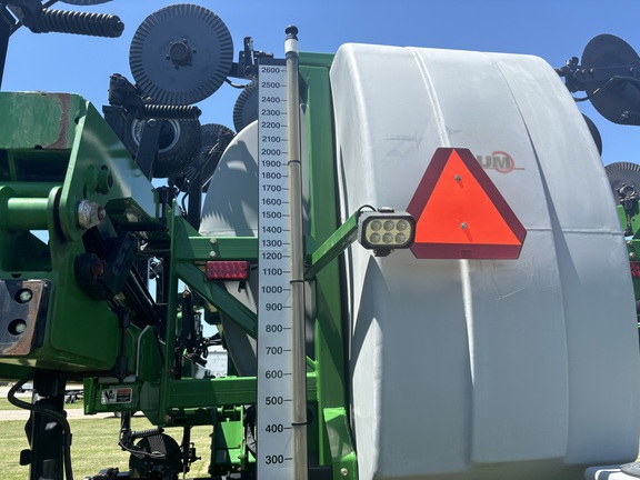 2020 Unverferth Nutrimax 2600 Applicator